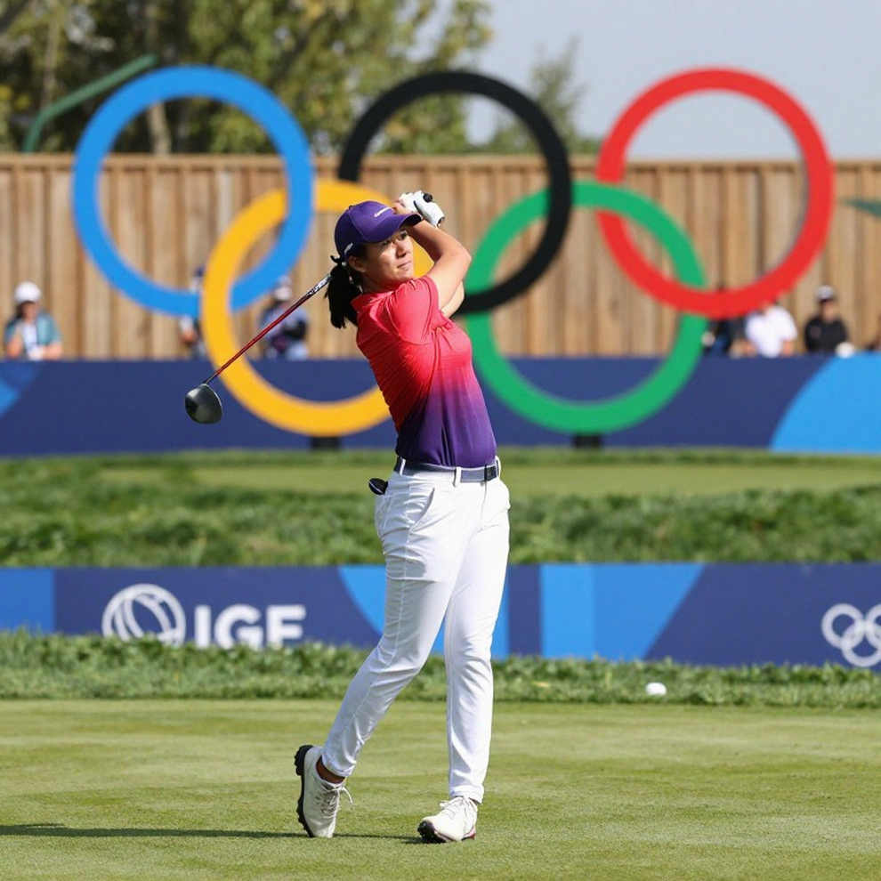 Golf Digest bước vào sân chơi podcast: Greg Norman là quân bài chiến lược hay canh bạc truyền thông?