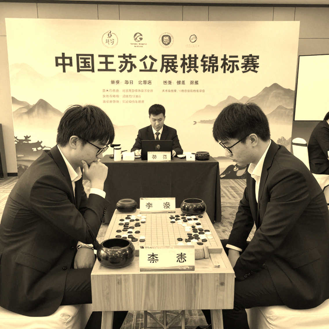 Carlsen tái xuất, Ấn Độ thống trị danh sách tham dự: Giải Cờ vua Toàn cầu 2026 hứa hẹn kịch tính Carlsen tái xuất, Ấn Độ thống trị danh sách tham dự: Giải Cờ vua Toàn cầu 2026 hứa hẹn kịch tính