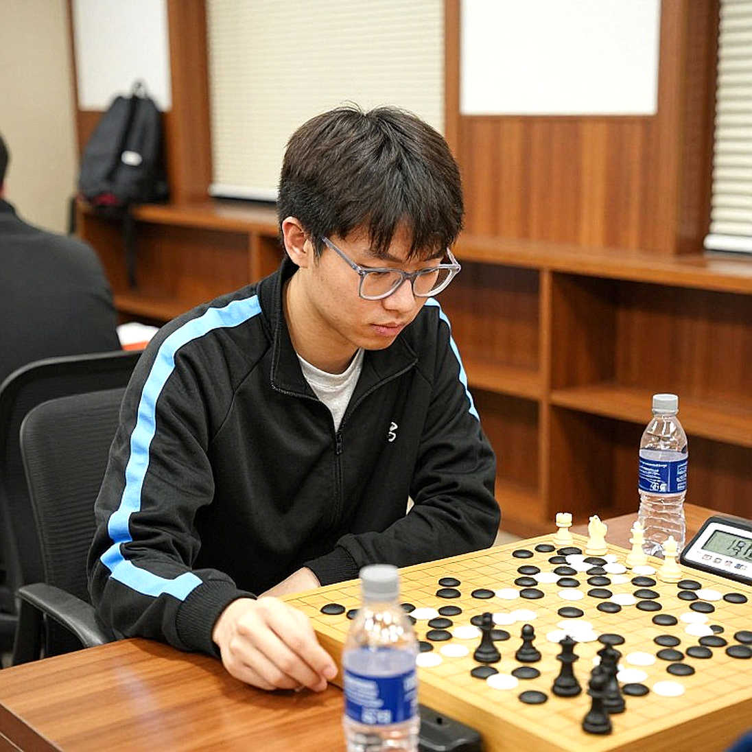 Carlsen trở lại, Gukesh bỏ cuộc: Cơn sốt cờ vua Ấn Độ và cái bẫy thể lực