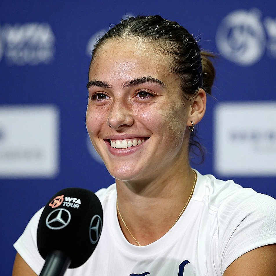 Linda Noskova: 88 cú ace và bài toán bảo vệ 2.000 điểm Wimbledon — góc nhìn từ US Open 2026